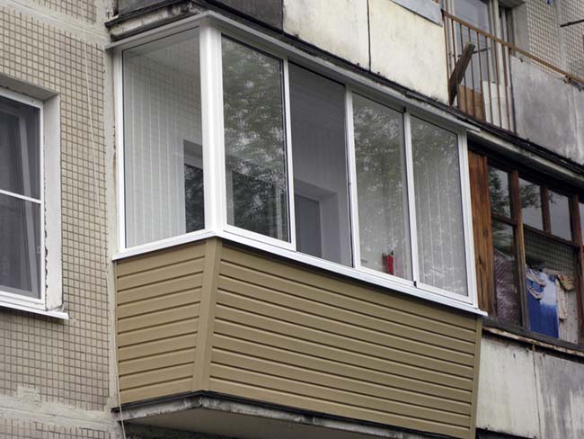 Сколько стоит застеклить балкон 3 метра по цене от производителя Краснозаводск