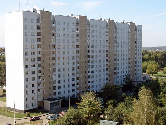 Остекление балконов в доме серии П 30 Краснозаводск
