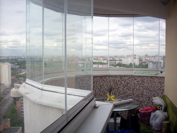 Остекление балконов: эркерных, круглых, закругленных Краснозаводск