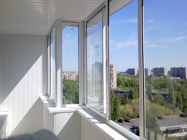 Нестандартное остекление балконов косой формы и проблемных балконов Краснозаводск
