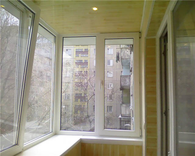 Остекление балкона в панельном доме по цене от производителя Краснозаводск